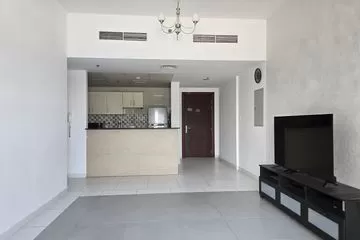 Spacious Apartment | Semi Furnished | Pool View