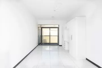 Vacant Apartment | Next to Mall and Prime Location