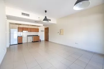 Spacious and Bright Unit | Ready to Move In